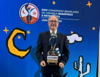 Dr. Luiz Alberto de Carli é premiado no Congresso Brasileiro de Cirurgia Bariátrica e Metabólica